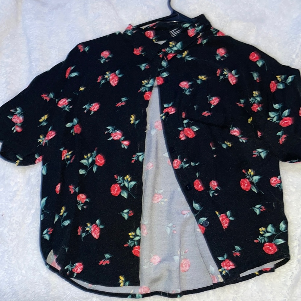 floral button down top